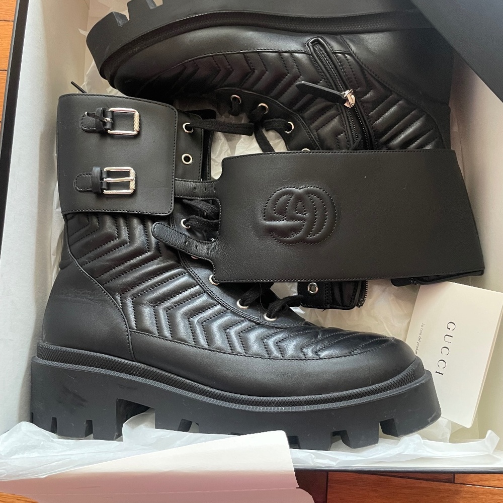 Black Charlotte Gucci boots
